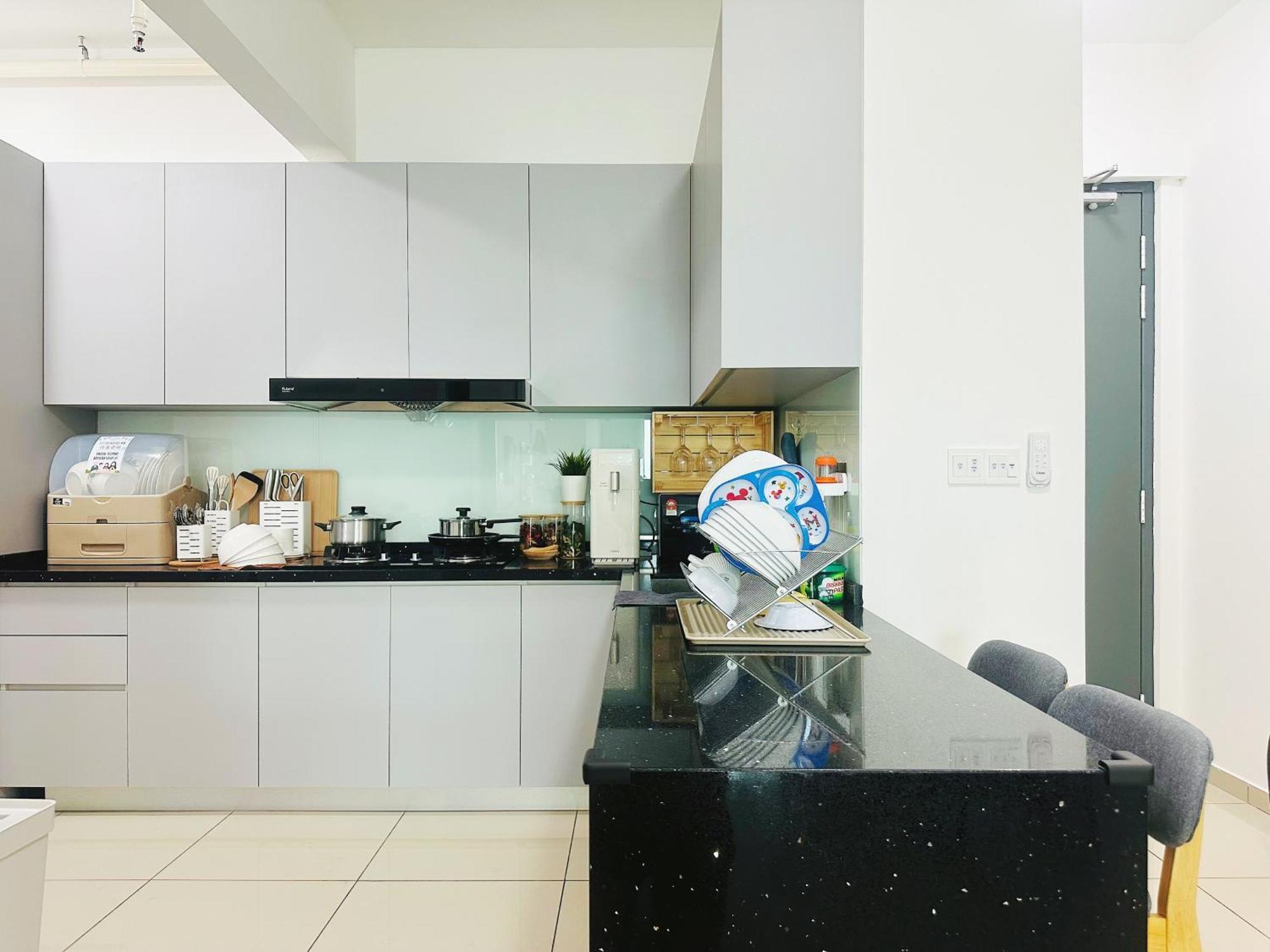 Apartment 6-8pax Bm Bandarperda Metropol 3minute Kpj Hospital *