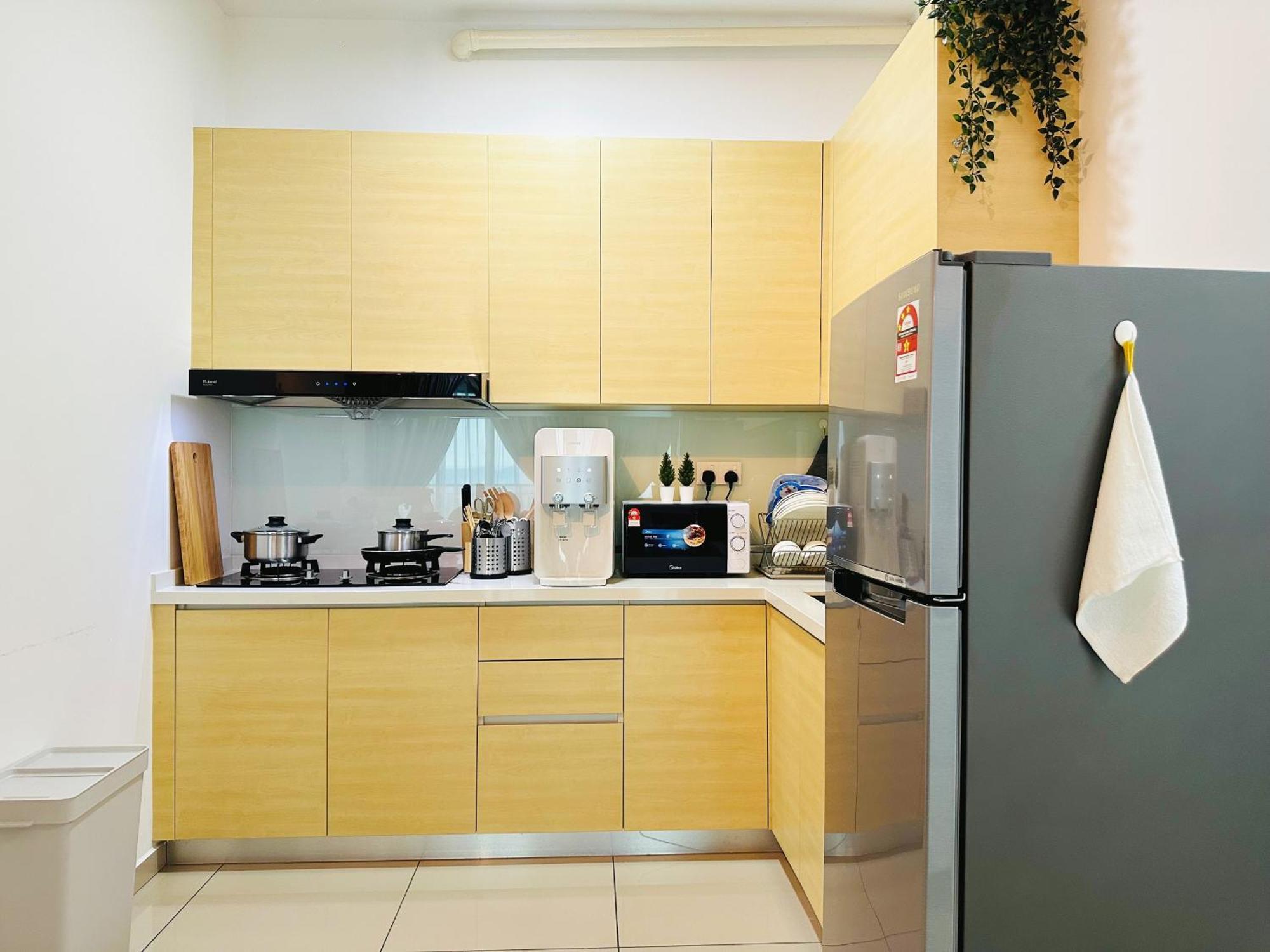 Apartment 6-8pax Bm Bandarperda Metropol 3minute Kpj Hospital *