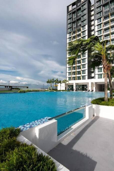 6-8pax Bm Bandarperda Metropol 3minute Kpj Hospital Apartment